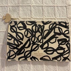 Kate spade glasses print pouch!!!